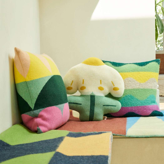 Daisy Shaped Cushion