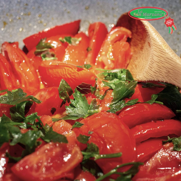 La San Marzano Whole Peeled Plum Tomatoes – Authentic Italian DOP Tomatoes 3.4 kg (106 oz) Can