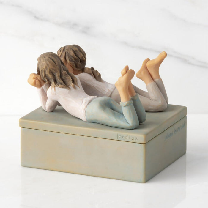 Willow Tree : Forever Friends Keepsake Box -Always by my side