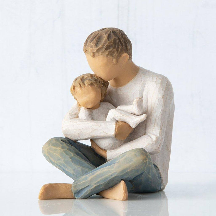 "Willow Tree Little One Figurine – Hand-painted resin sculpture of father cradling baby, symbolizing love, protection, and parent-child bond"