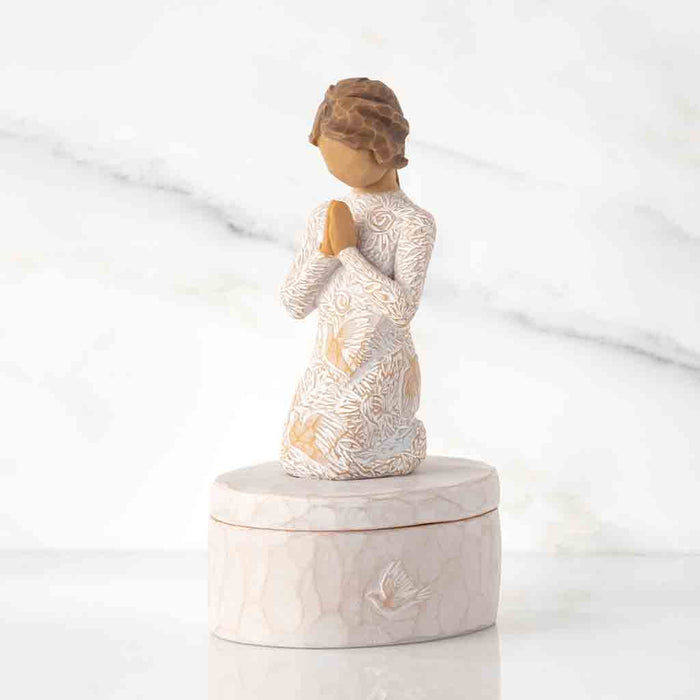 Willow Tree Prayer of Peace keepsake box – resin box with kneeling praying figure and gold bird design, ideal for faith, prayer, and remembrance.