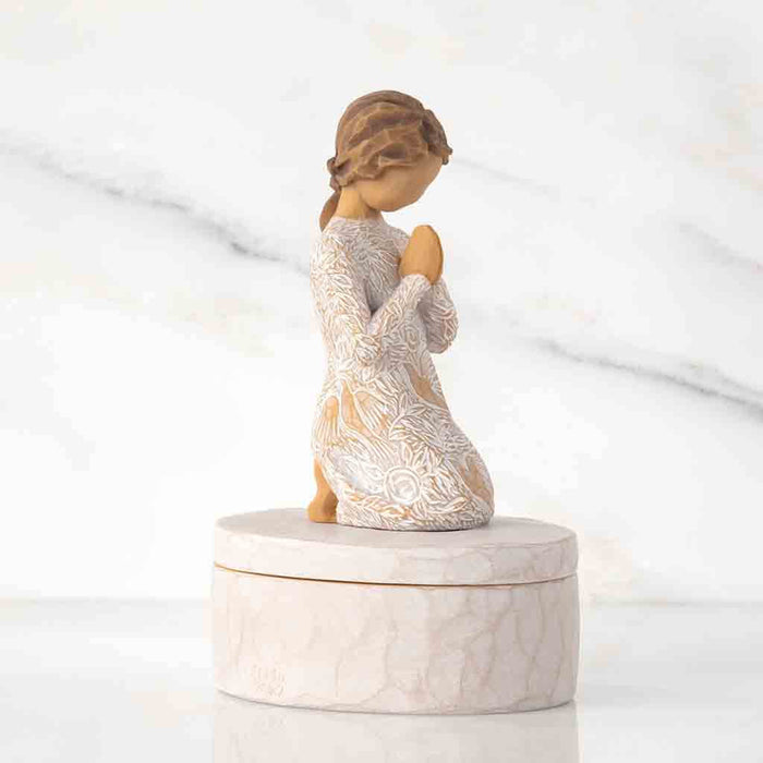 Willow Tree Prayer of Peace keepsake box – resin box with kneeling praying figure and gold bird design, ideal for faith, prayer, and remembrance.