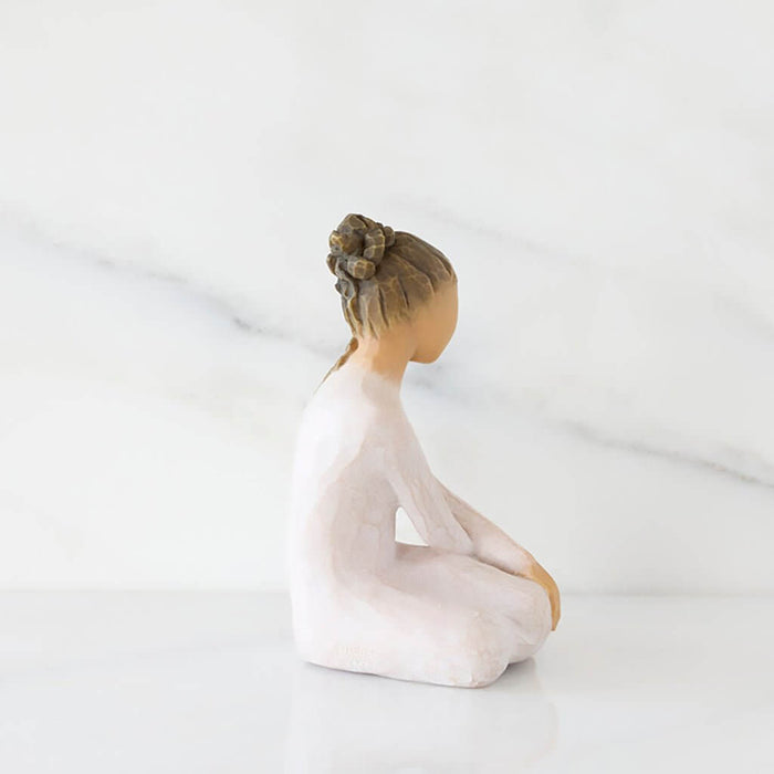 Willow Tree Serenity figurine – hand-painted resin sculpture of a seated woman in white dress, symbolizing peace, mindfulness, and emotional healing