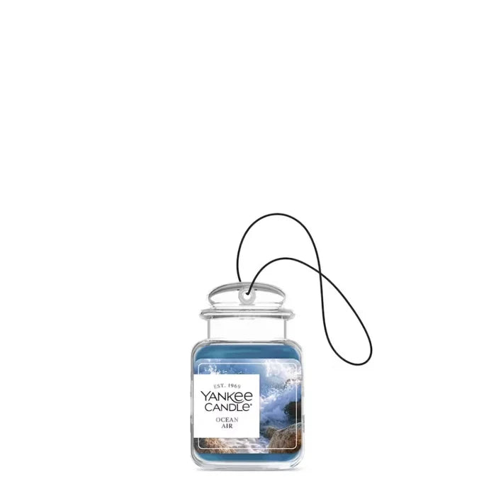 Embrace every moment on the road with fragrances that transform everyday trips into enjoyable moments.
